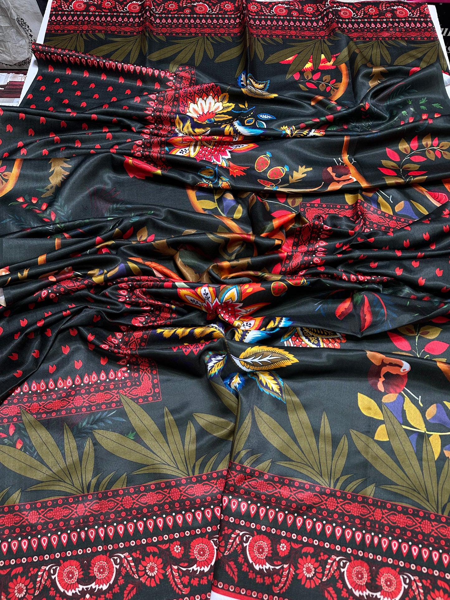 Hussain Rehar (Dhanak) – 3 Pcs Unstitched Suit